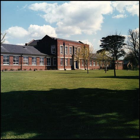 queen elizabeth's grammar school gainsborough.